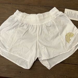 LuluLemon “Limited Edition” shorts from Hawaii 🌈. Gotta Hot LR Short 4” *Lined